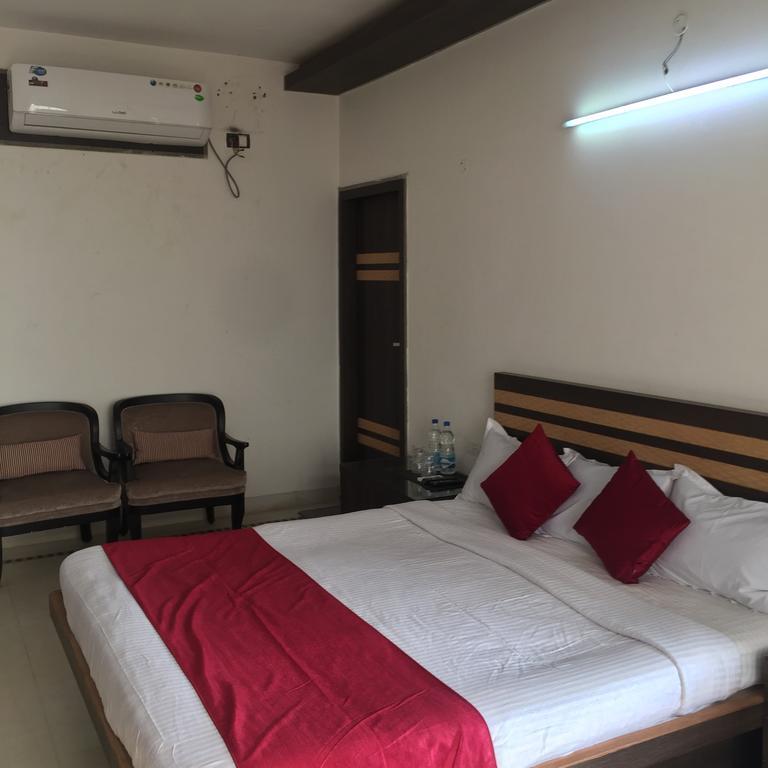 Belmont Puri Villa Bagian luar foto